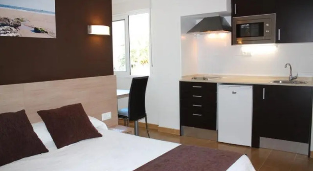 Двухместная студия Hostal Rocamar