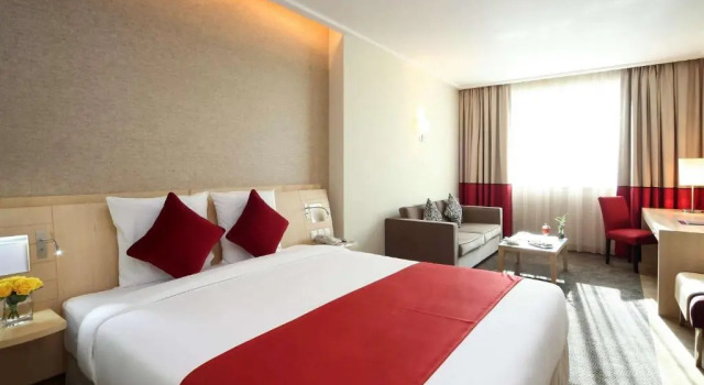 Двухместный номер Deluxe Novotel Riyadh Al Anoud