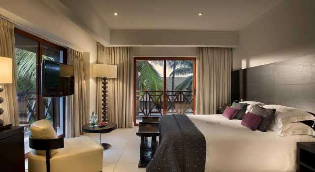 Номер Luxury Labadi Beach Hotel