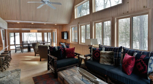 Serenity On Lake Owen 5 Bedroom Hotel Room by RedAwning, Book Hotel 3-stjernede hoteller i Cable, 3*