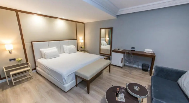 Трёхместный номер Standard с балконом Hotel Brilant Saranda