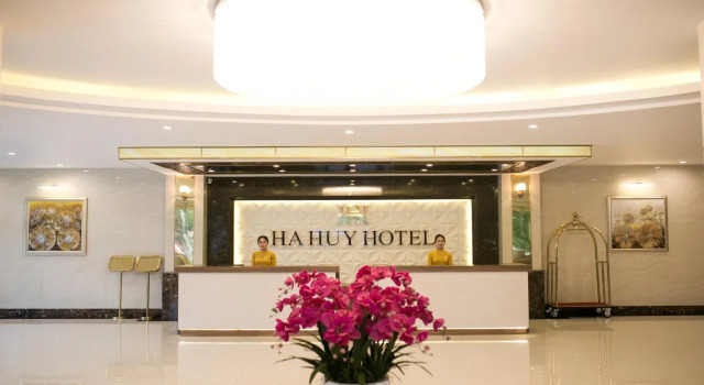 Ha Huy Hotel, Book Hotel Hoteller i Ha Tinh med parkering, Parkering