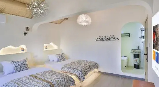 Кровать в общем номере с 2 комнатами с красивым видом из окна Meisu Home C Building Homestay