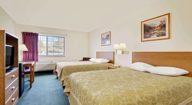 Super 8 by Wyndham Battle Mountain, Boek Mini-hotel Hotels in Missouri met zwembad, Zwembad