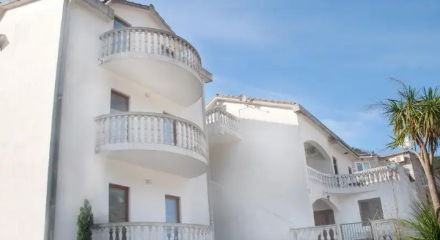 Apartments Svorcan, Book Apartment Cheap Hotels in Budva County
