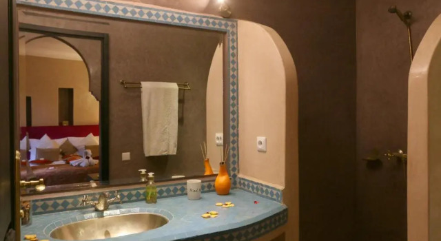 Camera Standard Riad Anjar