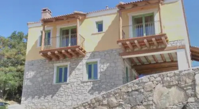 Petrino, จอง โรงแรม ไอโอแอนนินา Epirus
