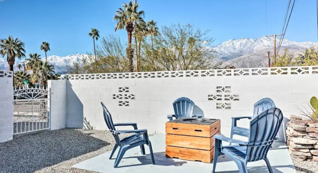 Коттедж Less Than 4 Mi to Dtwn Palm Springs Home with Private Patio