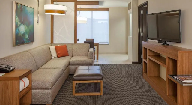 Двухместный люкс Hyatt Place Lincoln/Downtown-Haymarket