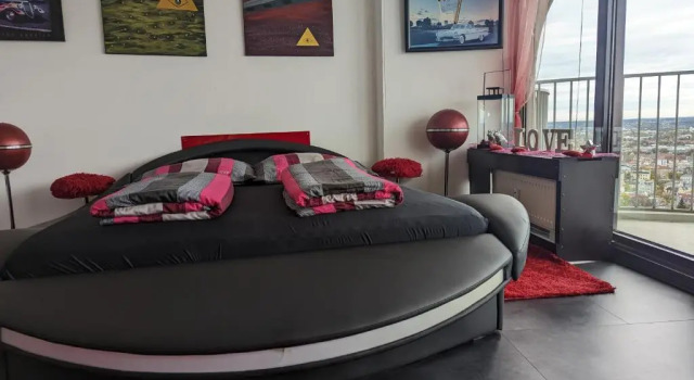 Апартаменты Deluxe Sky-Romantic-Room