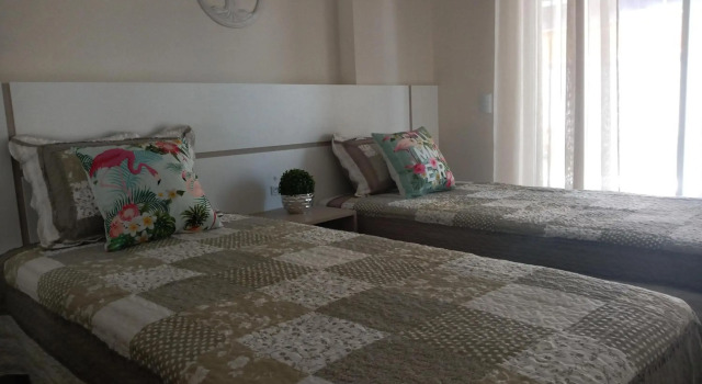 Mariscal 02 dormitórios, 80m do mar, com piscina, Забронировать Отель Бомбиньяс Санта-Катарина