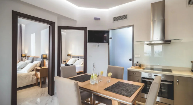 Люкс Superior с 2 комнатами Elysian Suites