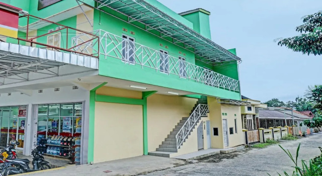 OYO 92293  Pahala Syariah Residence