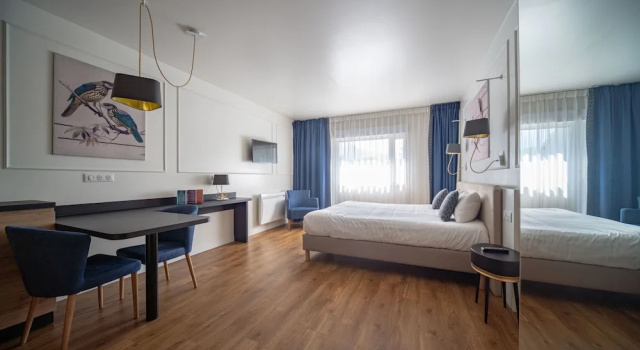 RESIDENCE Rive Droite, Prenota Residence Hotel a Alvernia con parcheggio, Parcheggio