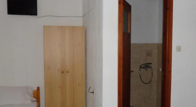 Трёхместный номер Standard с балконом и с красивым видом из окна George Rooms