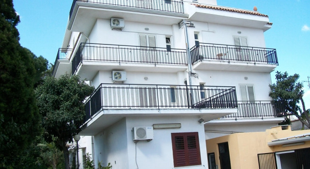Villa Santantonio, Book Villa Hotels in Sicily with Parking, Parking