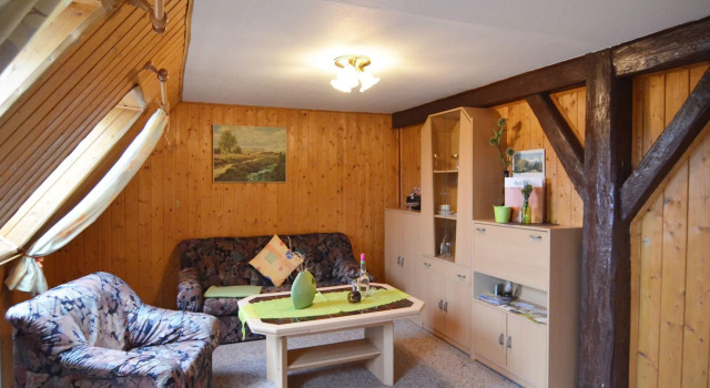 Large holiday home - two living areas, quiet location, big garden, grilling area