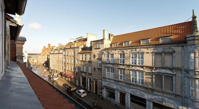 Gdańskie Apartamenty Gdańskie Poddasza, Varaa Huoneisto Hotellit Pommeri pysäköinnillä, Pysäköinti