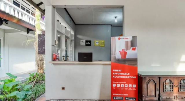 RedDoorz near Malioboro Tugu Station Jogja 2