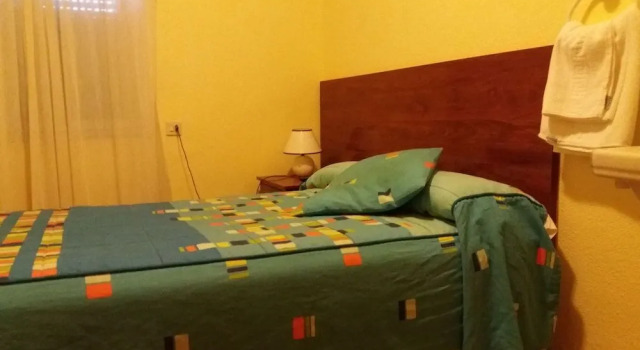 Hostal Restaurante Delfin, Rezerwuj Hostel Astorga 