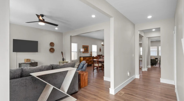 Коттедж Bright Urban Comfort | JZ Vacation Rentals