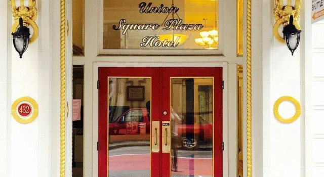 Номер Union Square Plaza Hotel