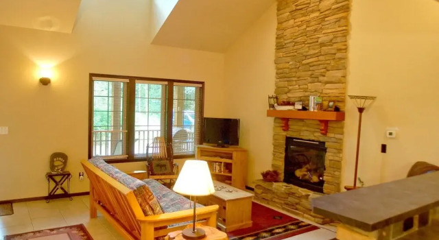 Glacier Springs Cabin 89 Cedar and Log Cabin Close to Skiing and Hiking, Prenota Casa vacanze Warnick Stati Uniti