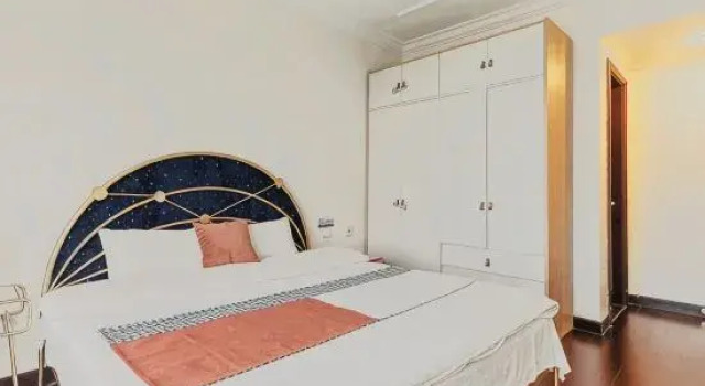 Люкс c 1 комнатой Yanshe Hotel (Meishan Huanglongxi Evergrande Jinbi Tianxia)