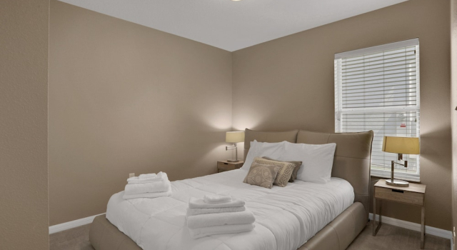 Grand Home With Private Screened Pool, Grill, Streaming, W/d, & AC, Rezerwuj Hotel Kissimmee Kissimmee