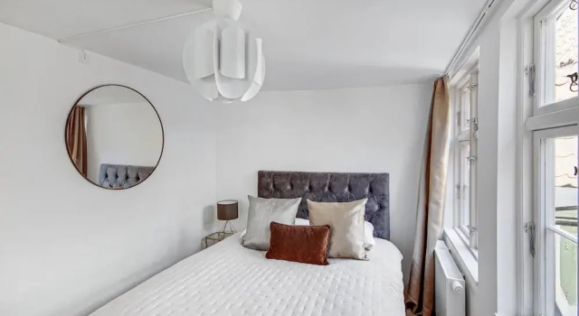 Regent 5 - Large Apt With Terrace Right in Centre of Copenhagen, Забронировать Отель Кристиансхавн Копенгаген, рядом с Порт Копенгагена