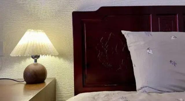 Кровать в общем номере (женский номер) YiJing guesthouse