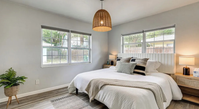 Коттедж Sarasota Duplex in Gillespie Park: 1 Mi to Dtwn!