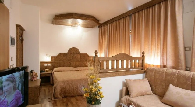 Hotel Franco, Забронировать Отель Андало Паганелла