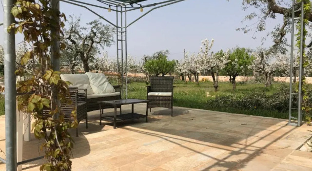 B&B Quattrolinari, Book Hotel Hotels in Conversano with Parking, Parking