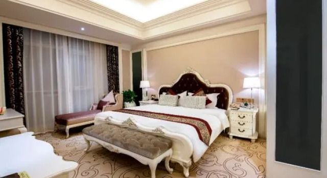 Люкс Luxury ShengShi TongKung International Hotel