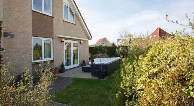 Коттедж Mosselbank 83 Comfortable Holiday Residence