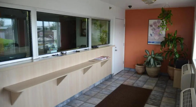 Super 7 Inn, Prenota Hotel Hotel a Tennessee con piscina, Piscina