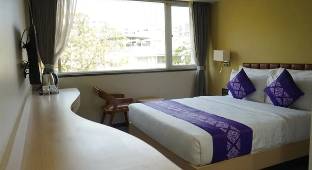 Двухместный номер Executive Purple Beds by VITS Dwarkesh, Surat