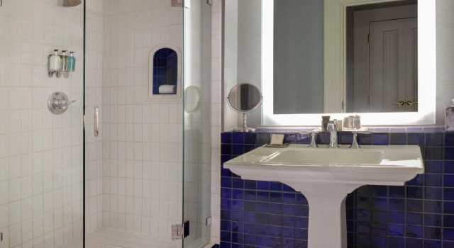 Номер Standard The Ashton Hotel