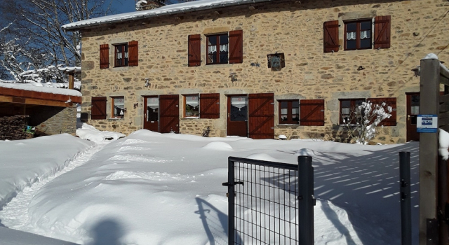 Chambre d'hôte la Fessille, Rezervasyon Bed and Breakfast Fayet-Ronaye Rhône-Alps