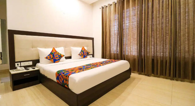 Fabhotel Oyster Villa, Rezervovat Vila Chaty v Haryana, Chalupa