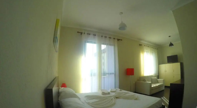 Трёхместный номер Standard с балконом Kadrisa Hotel