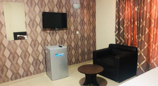 Номер Deluxe Mayors & Diplomat Suites Opebi