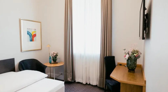 Одноместный номер Standard DOM Hotel LIMBURG