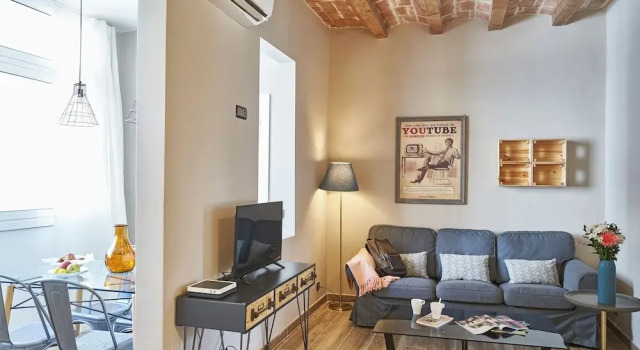 Апартаменты BeBarceloner Sants Apartments