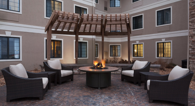 Staybridge Suites South Springfield by IHG, Prenota Hotel Hotel a Indiana con parcheggio, Parcheggio