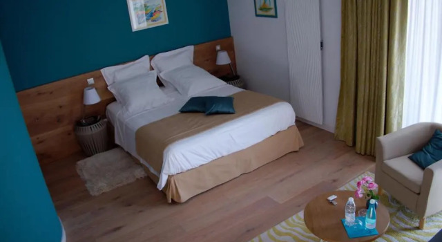 Les Ambeles, Rezerwuj Hotel Saint-Magne-de-Castillon Gironde