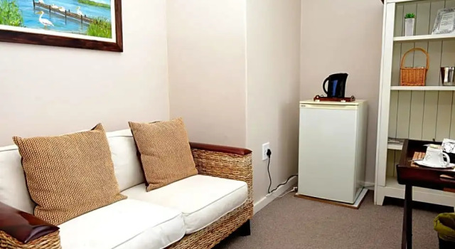 Riviera Hotel & Chalets, Buchen Sie Chalet Velddrif Piketberg