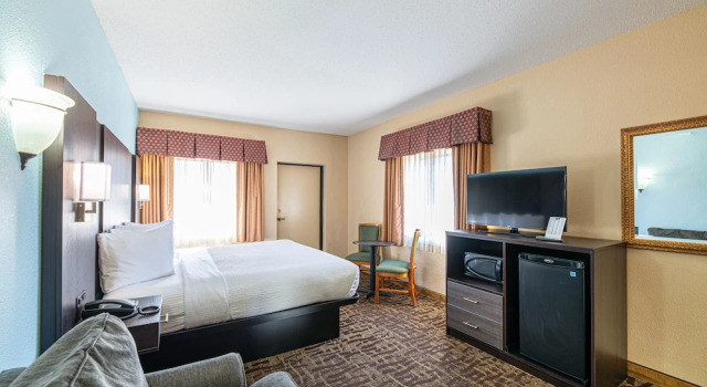 Двухместный номер Premium с балконом River Bend Inn - Pigeon Forge