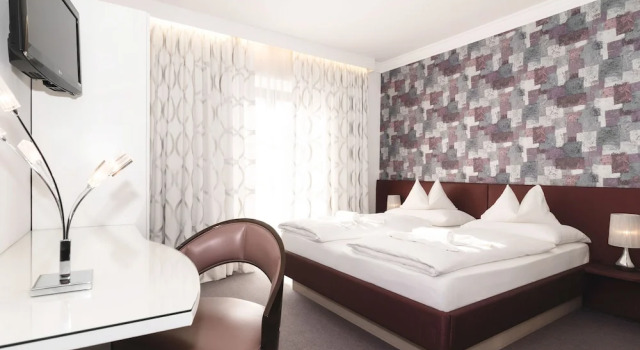 Двухместный номер Standard с балконом Hotel Villa Groff